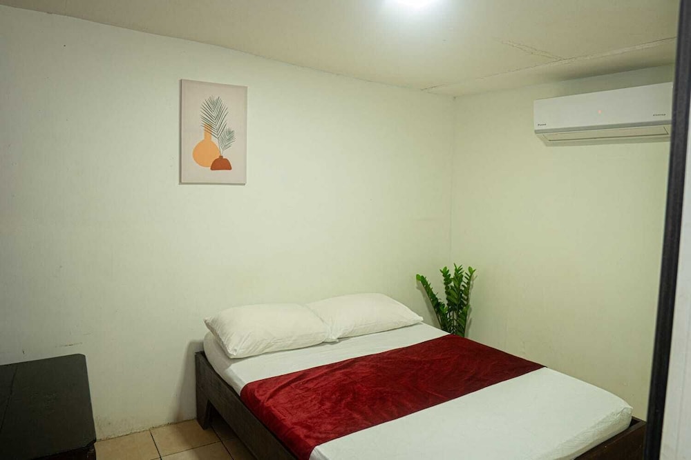 Chambre Double, 1 lit double, accessible aux personnes à mobilité réduite, non-fumeurs