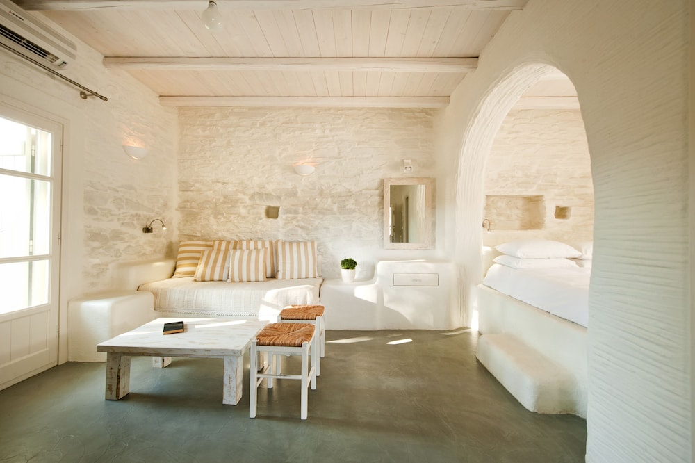 Traditional Triple Room - Photo 1
