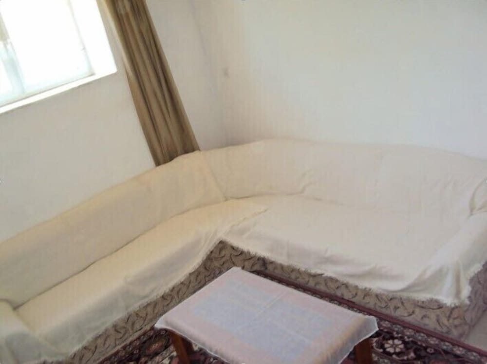 Villa photo 3