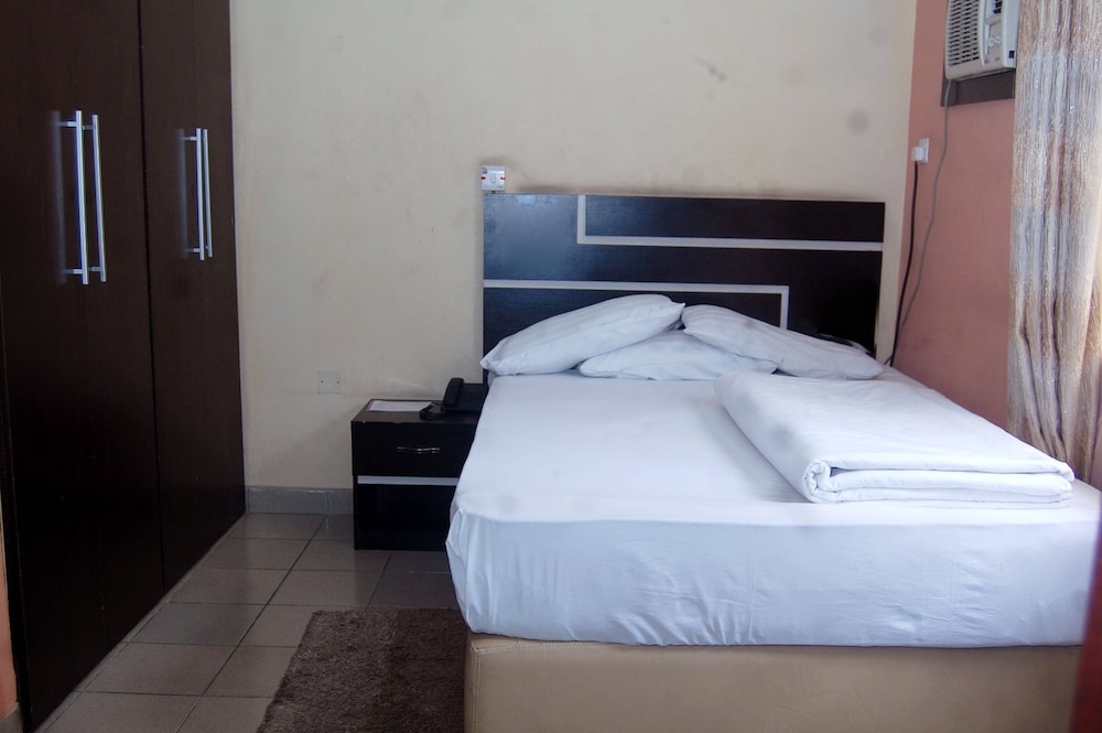 Standard Double Room photo 2