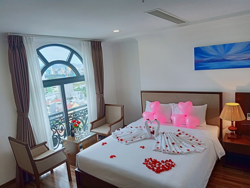 Premier Twin Room - Photo 4