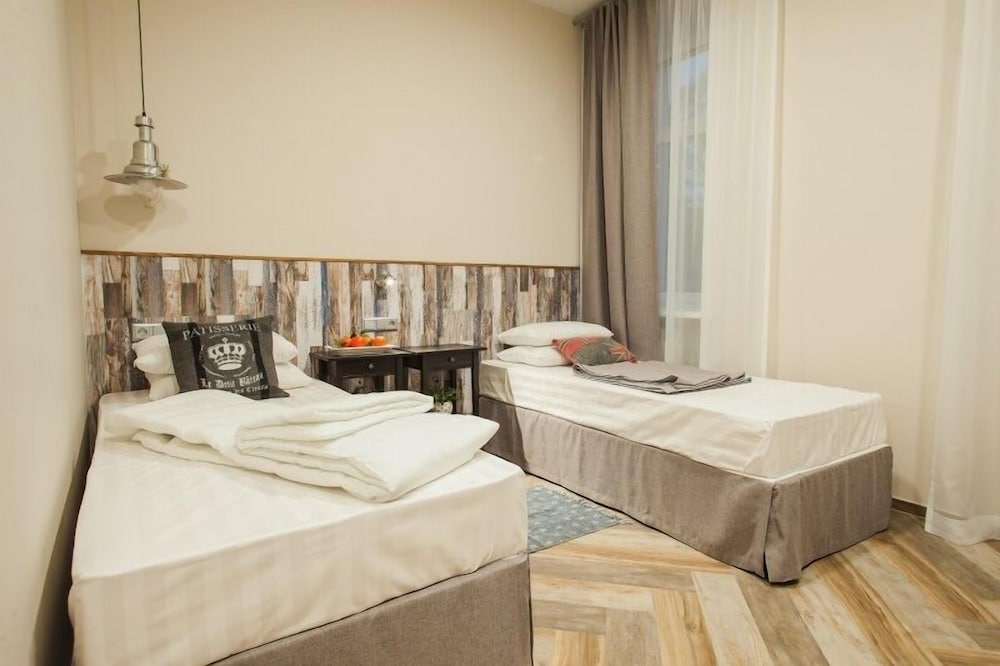 Standard Twin Room, 1 Bedroom (with extra bed) photo 3