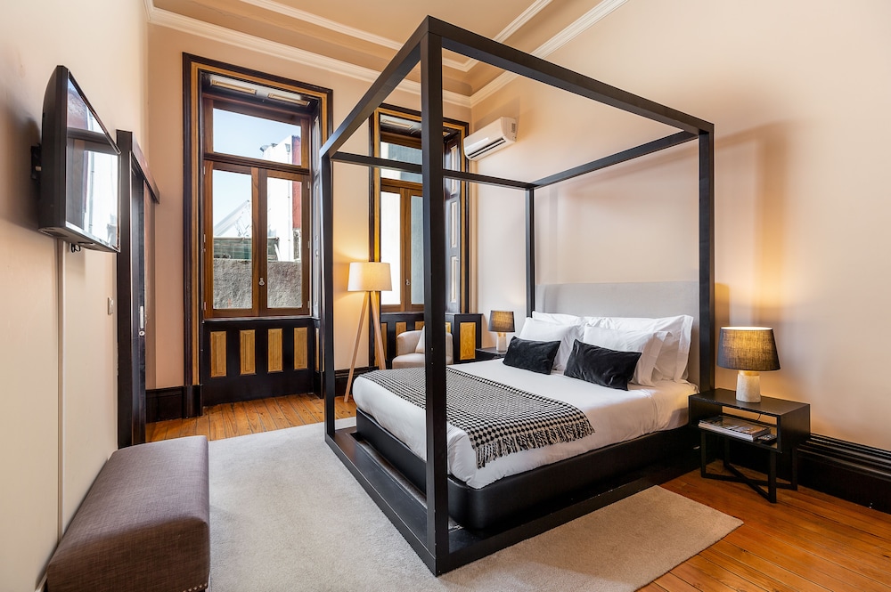 Superior Apartment, 2 Bedrooms ( 1A )