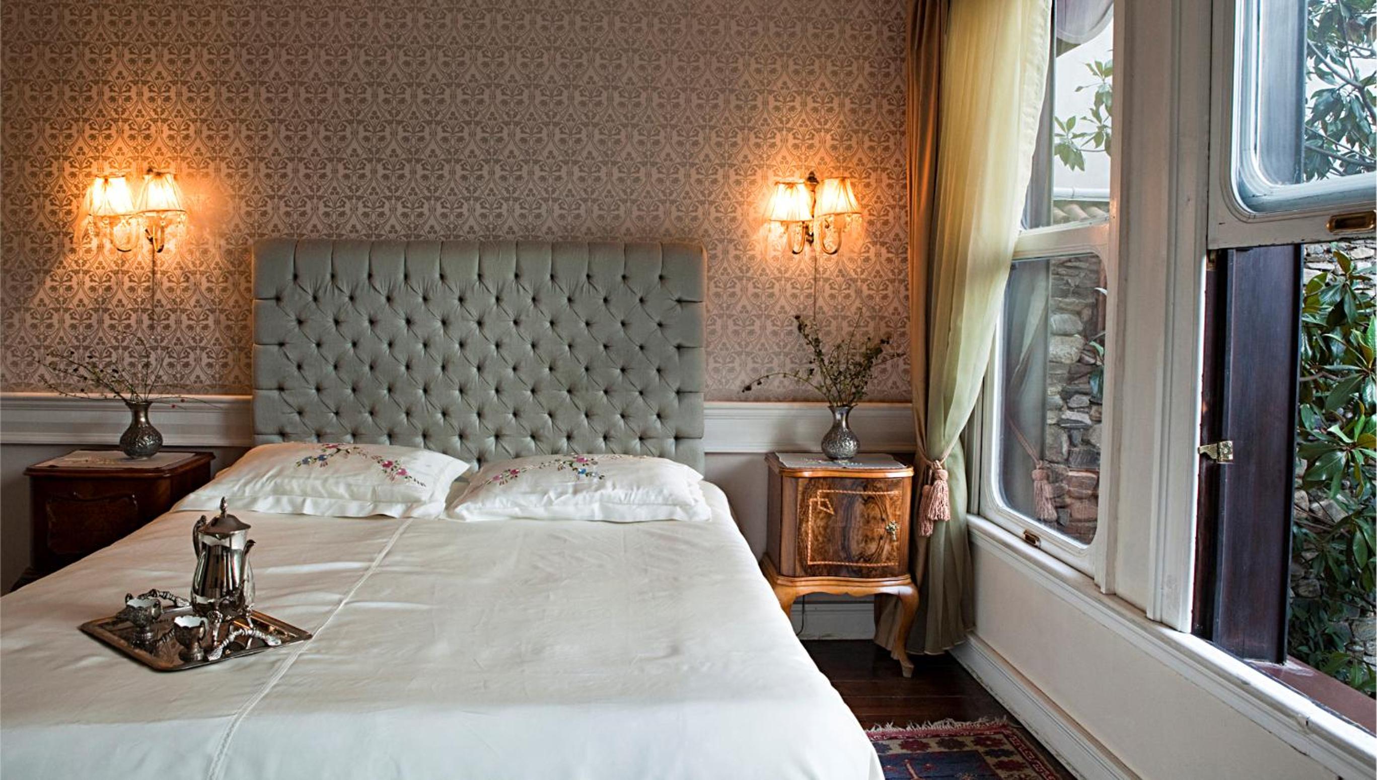 Junior Suite with Garden View