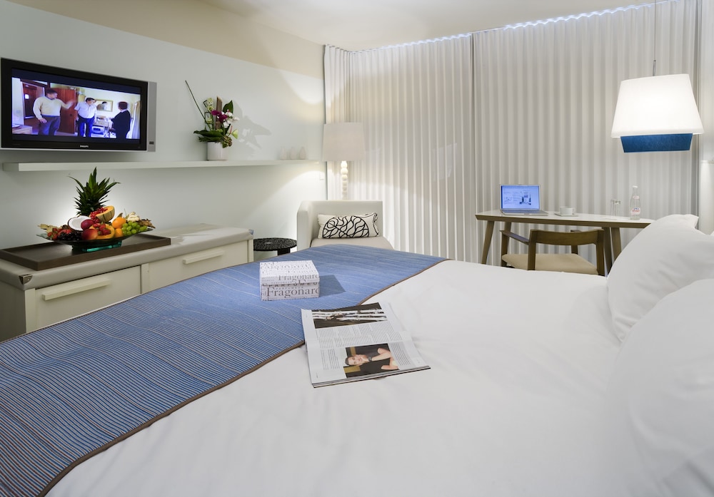 Superior Room, 1 King Bed with Sofa bed, Terrace, Sea View - Photo 5