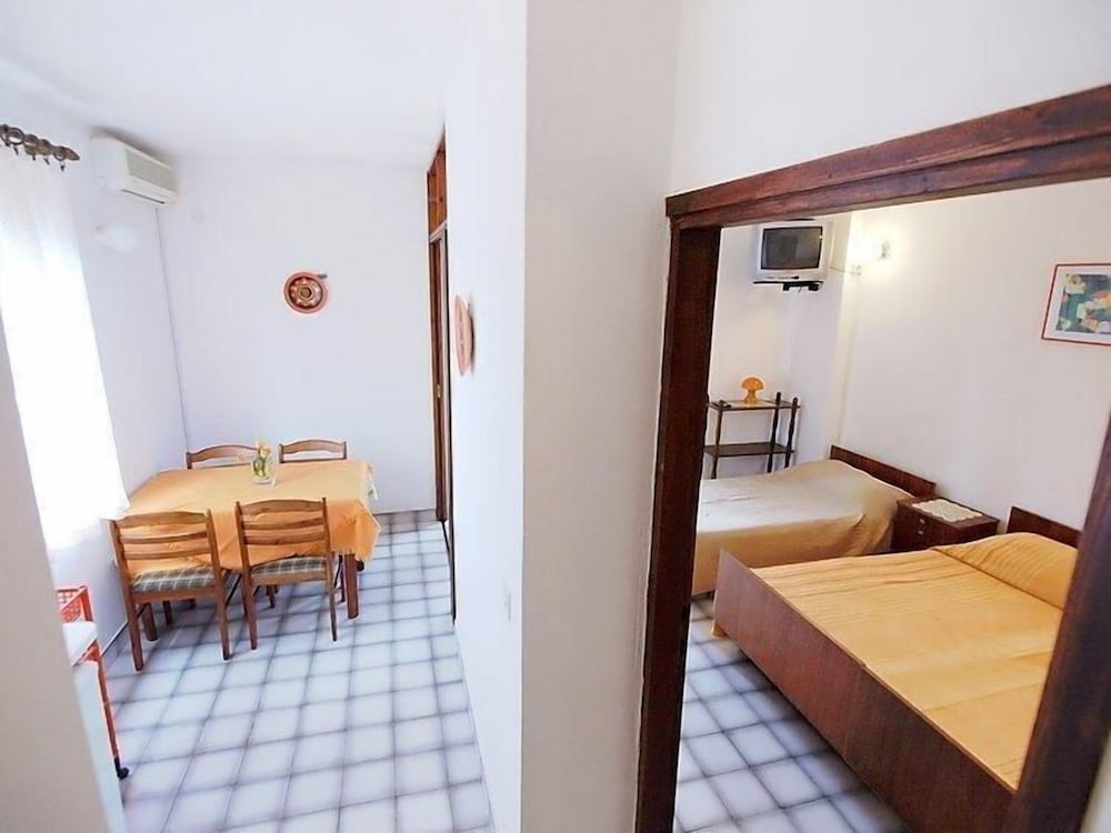 Apartment (A5) photo 3