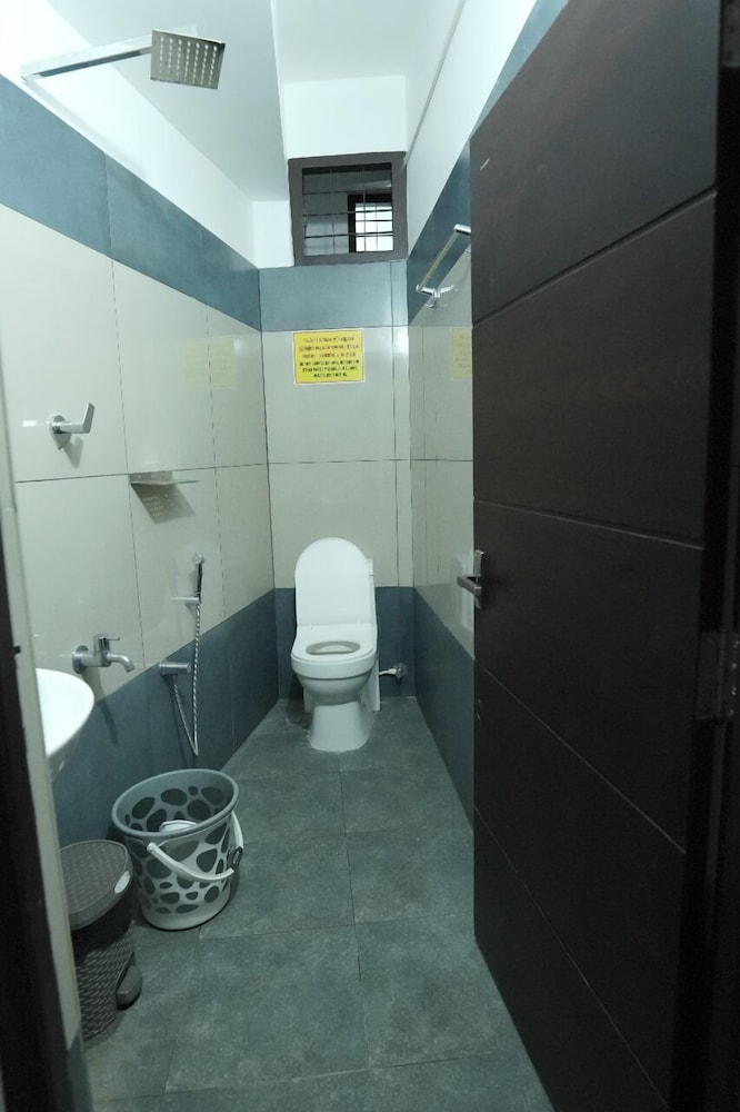 Standard Double or Twin Room photo 3