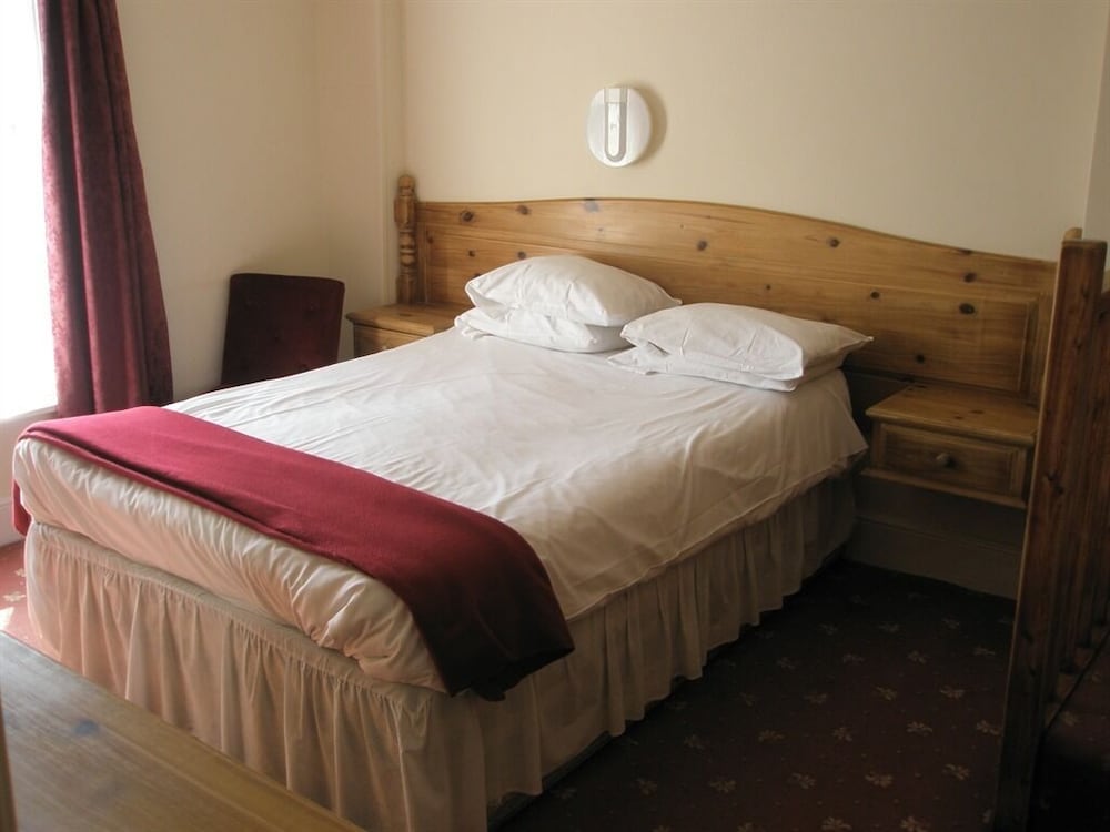 Triple Room, Ensuite (Cabin  (Double & Single )) photo 1