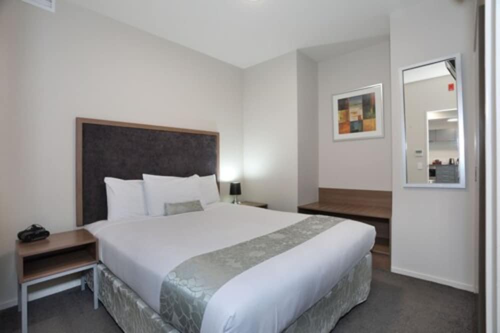 Apartment, 1 King Bed, Non Smoking photo 1