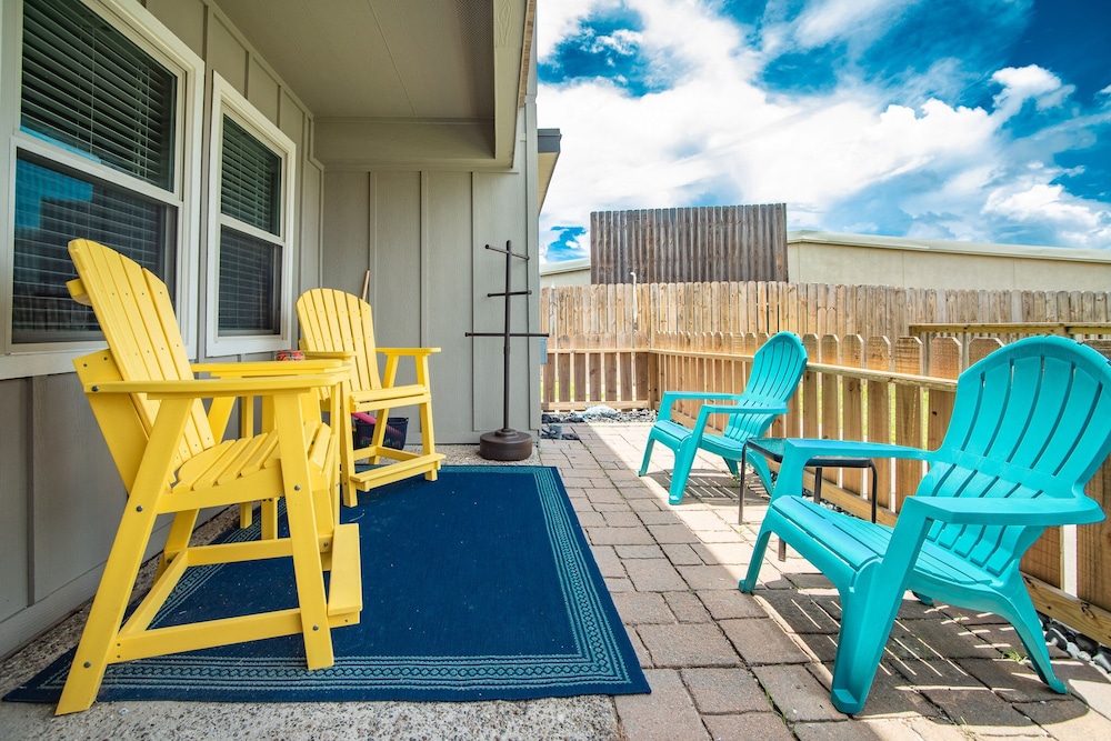 Condo, 1 King Bed with Sofa bed, Patio, Pool View (Sunrise Villas 101) photo 2