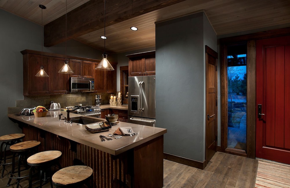 Deluxe Wilderness Suite 1 photo 2