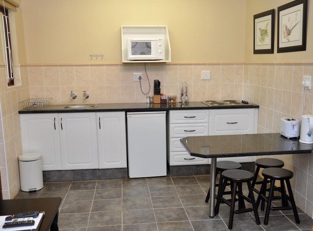 Double or Twin Room, Kitchenette (Room 9) photo 3