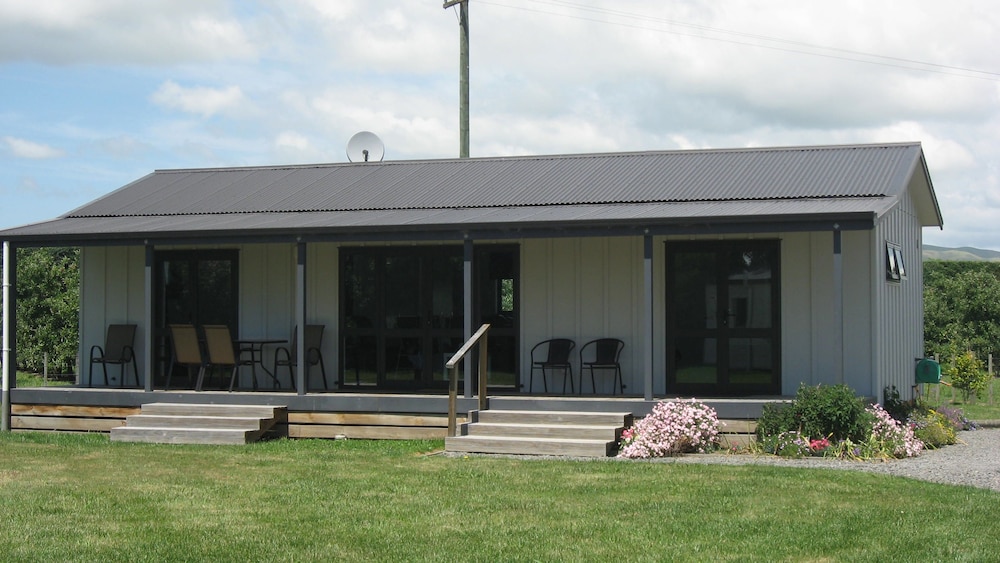 Two Bedroom Cottage photo 1