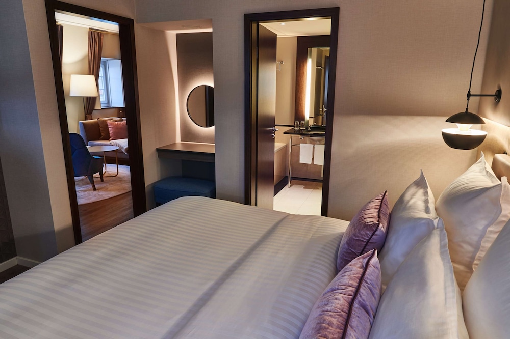 Suite - Photo 4