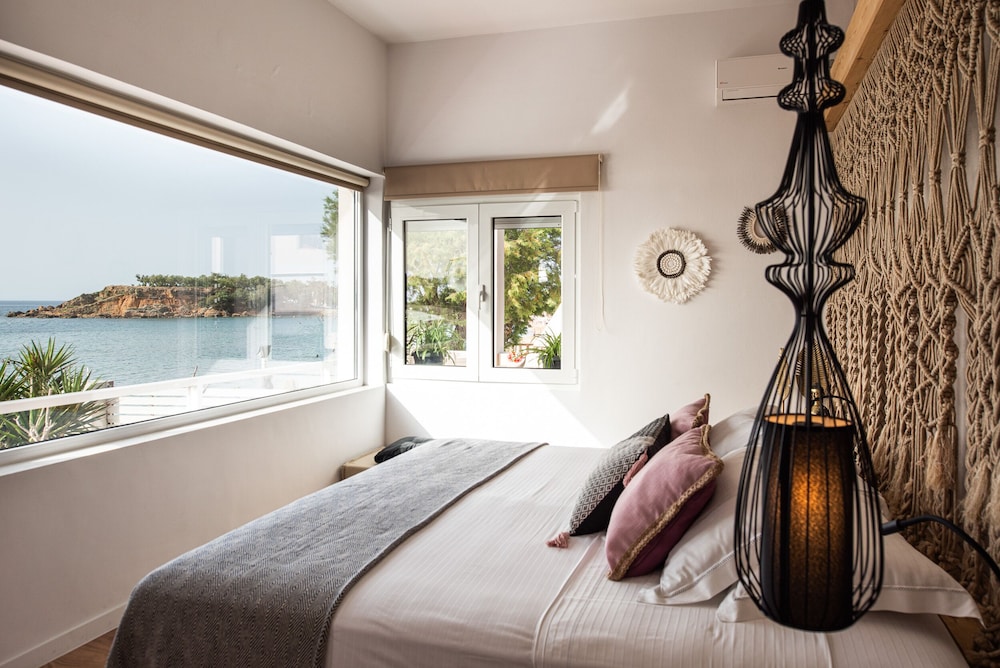 Villa, 3 Bedrooms, Beachfront