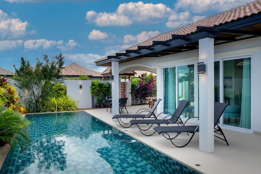 Classic Villa - Photo 4