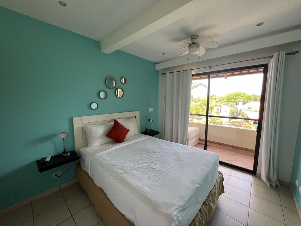 Condomínio de Luxo, 2 Quartos, Cozinha