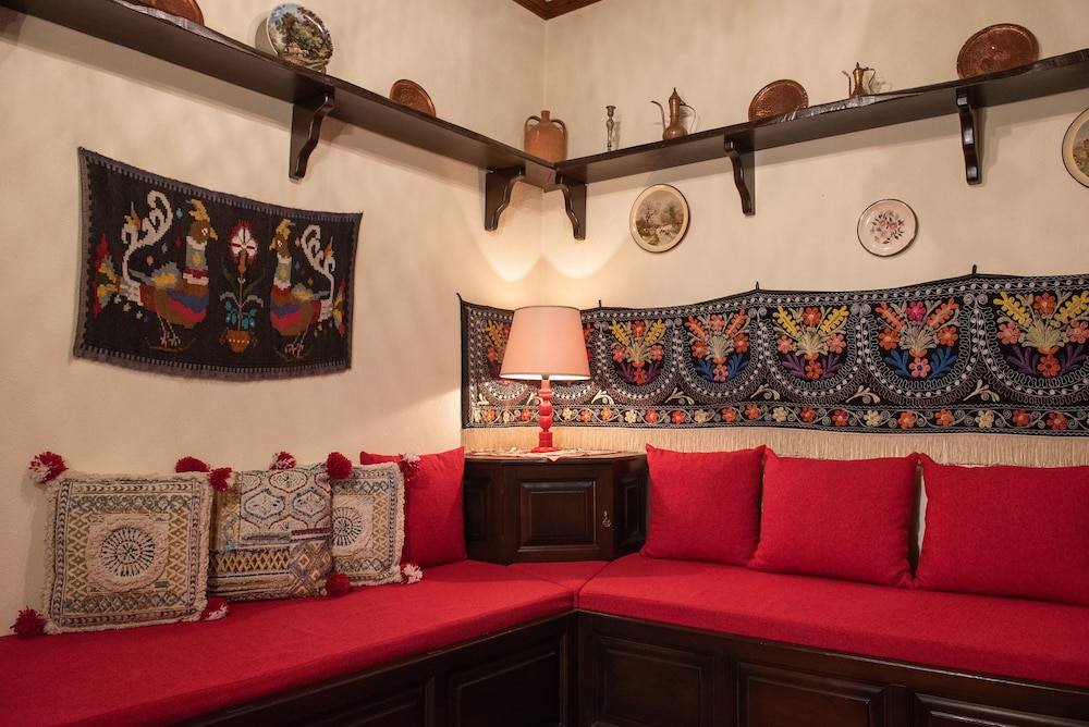 Traditional Chalet photo 3