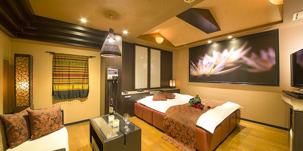 Standard Double Room - Photo 13