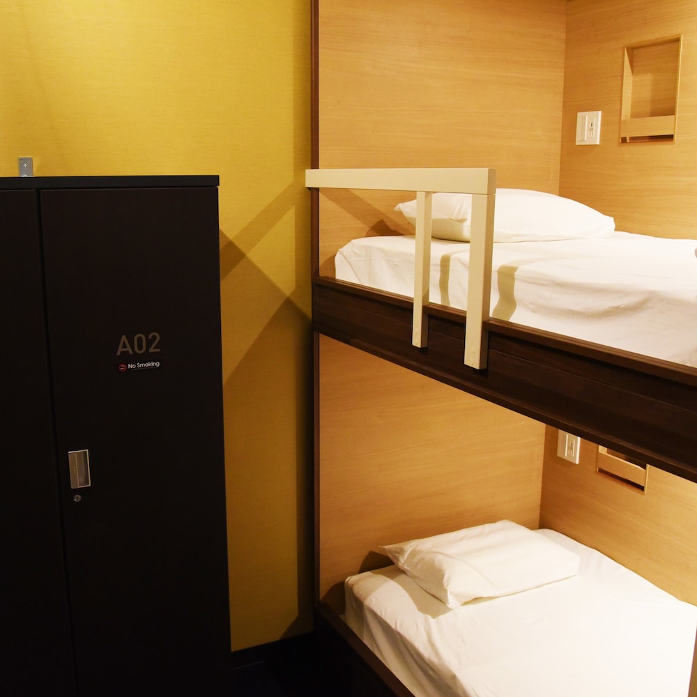 Small Twin Room photo 1