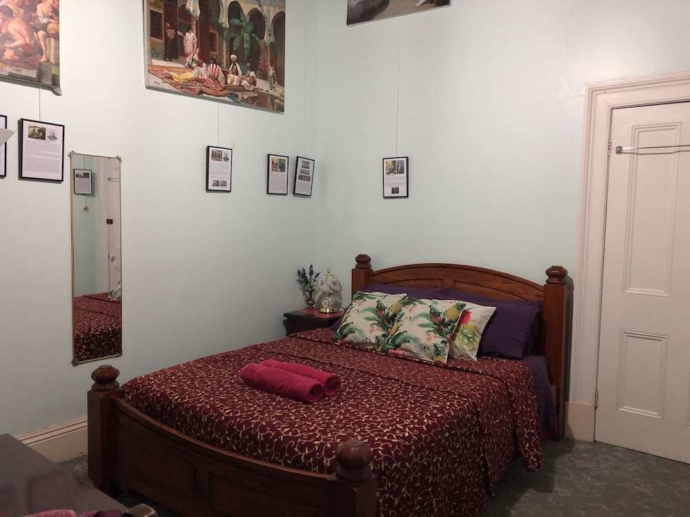 Standard Suite, 1 Bedroom, Non Smoking, Shared Bathroom (Double Room 2) photo 3