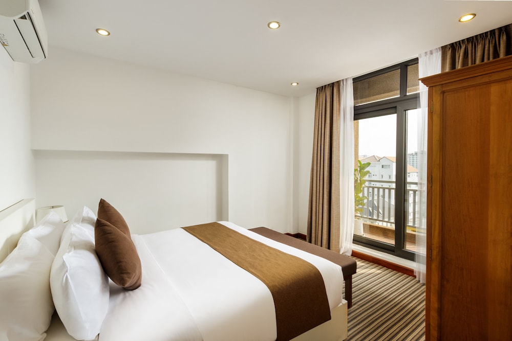 Junior Suite King With Balcony