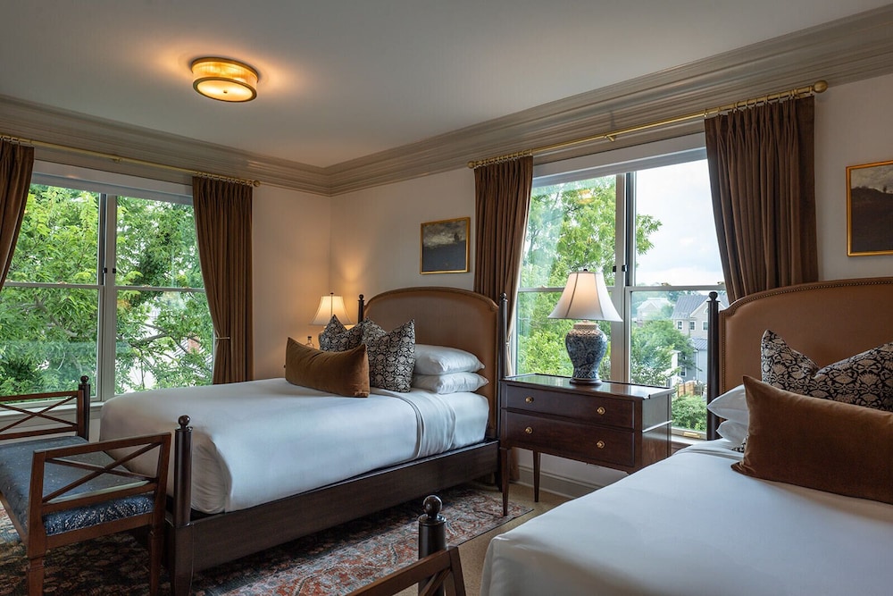 Classic Double Room, 2 Queen Beds