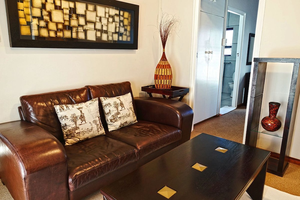 Luxury Apartment photo 2
