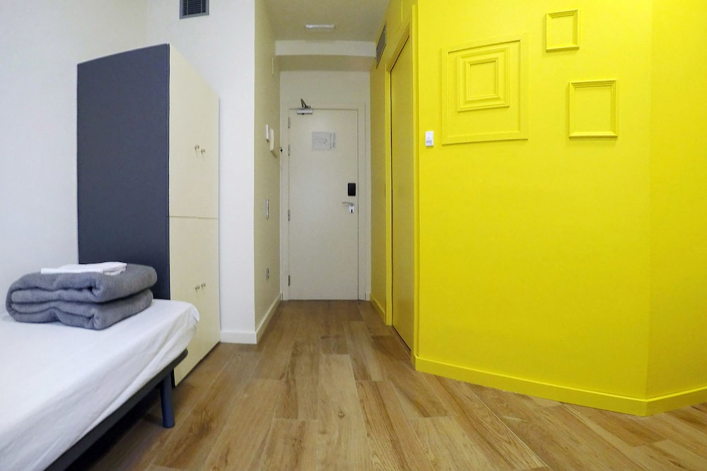 Standard Twin Room, Accessible photo 2