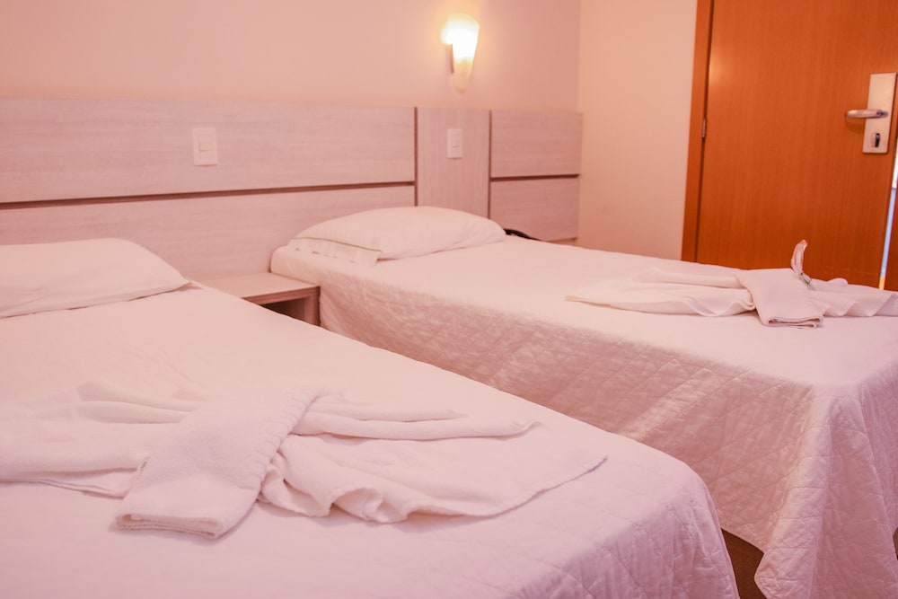Standard Double or Twin Room photo 3
