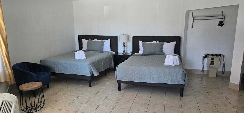 Double Room - Photo 1