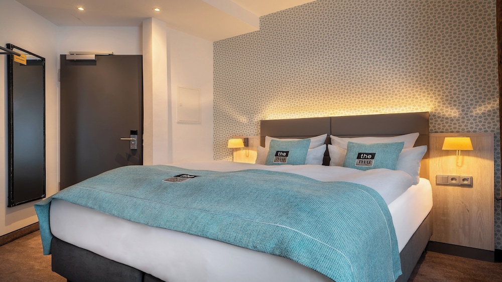 Standard Room, 1 Queen Bed (Annex)