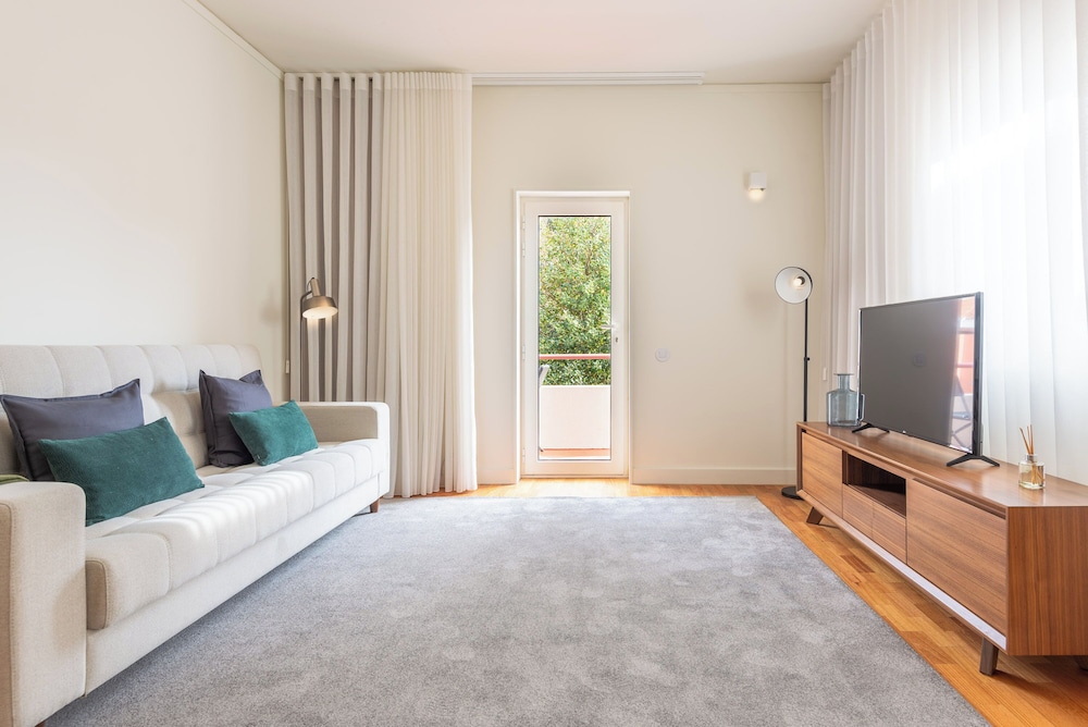 Apartment (1 Bedroom)