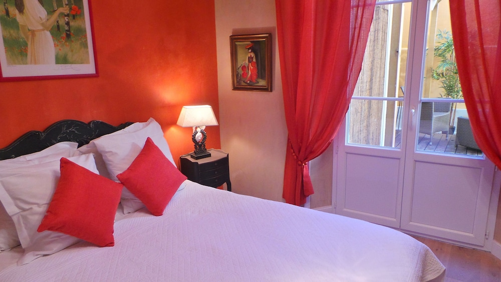 Comfort Double Room, Patio, Courtyard View photo 2