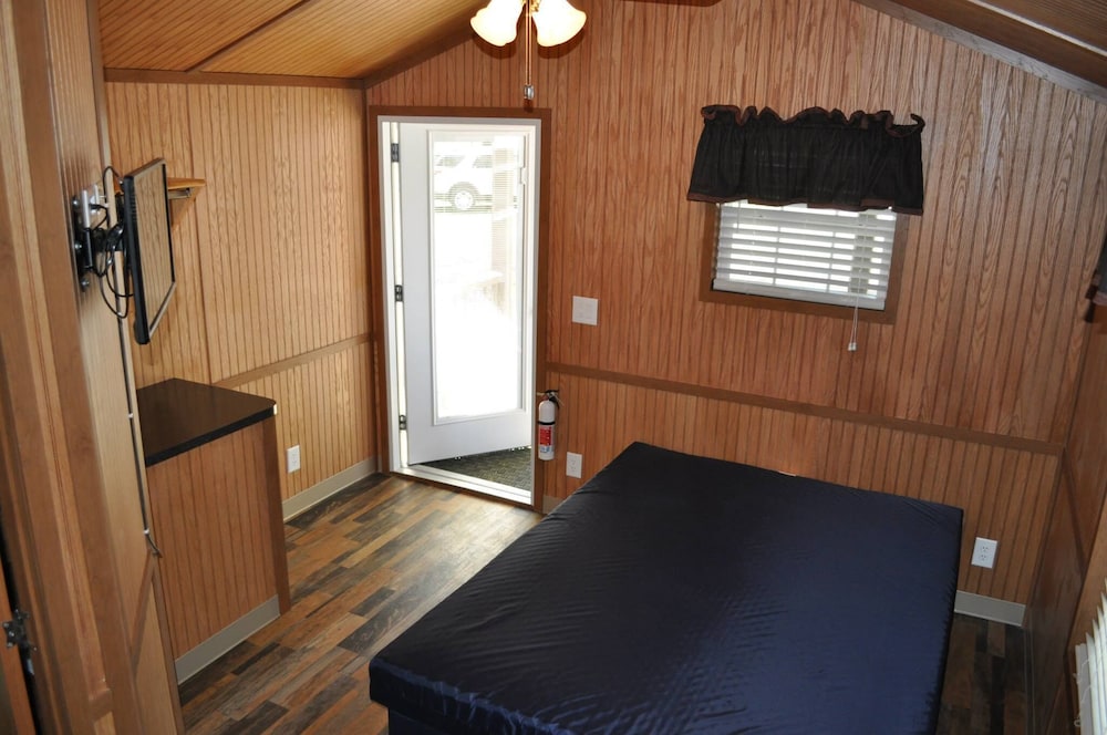 Cabin photo 1