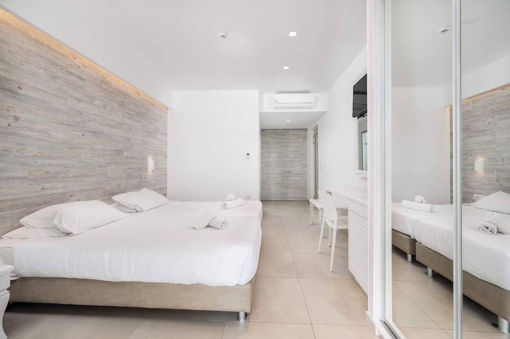 Deluxe Double Room, Garden View photo 3