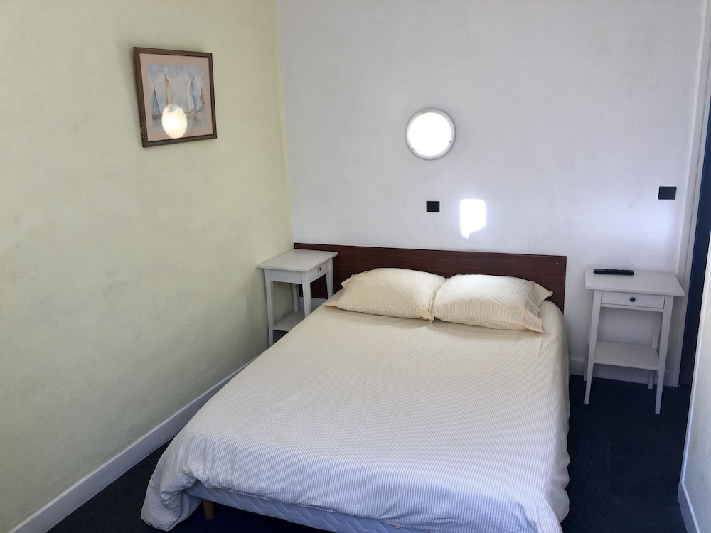 Double Room, Non Smoking photo 3