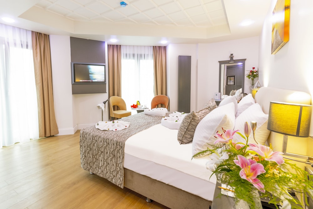 Deluxe Double or Twin Room, Corner