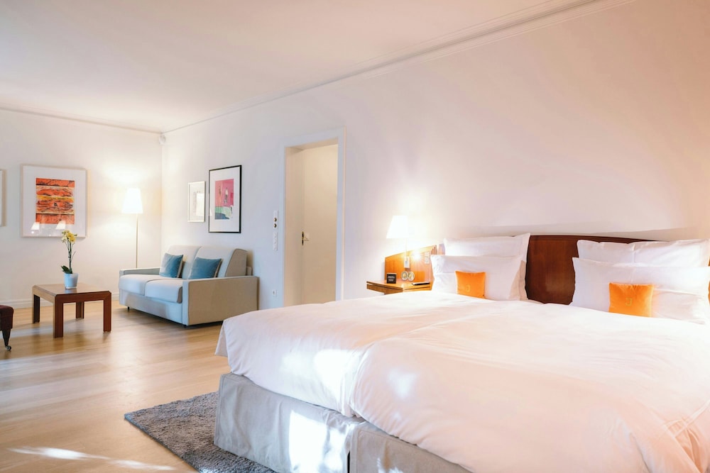 Studio, 1 Double Bed, City View