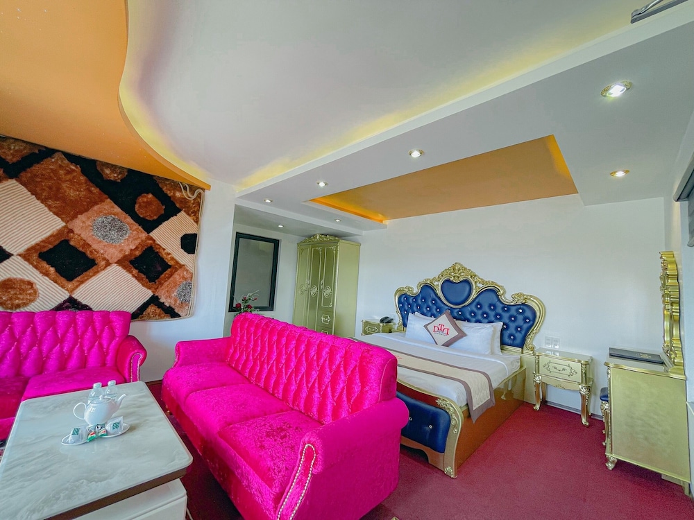 Royal Room