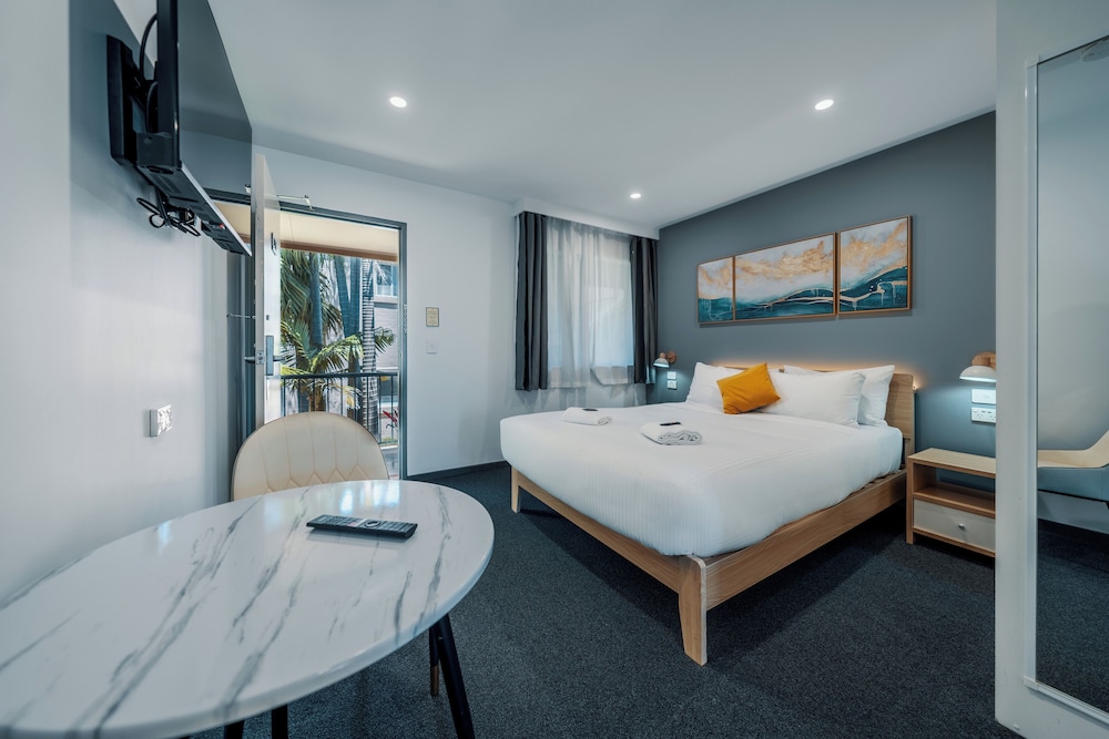 Deluxe Twin Room photo 3