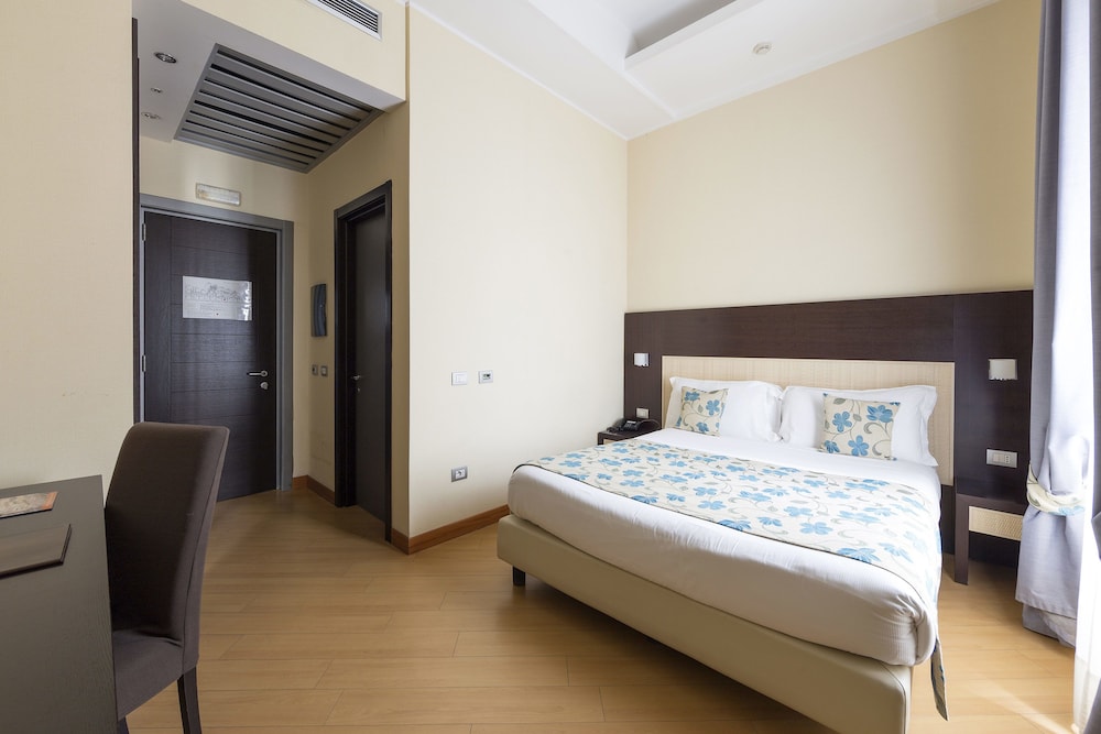 Classic Double Room - Photo 2