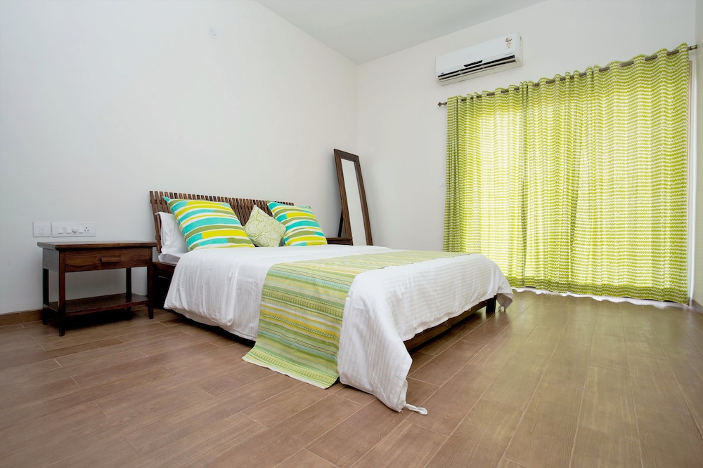 Luxury Apartment, 2 Queen Beds, Sea View, Sea Facing