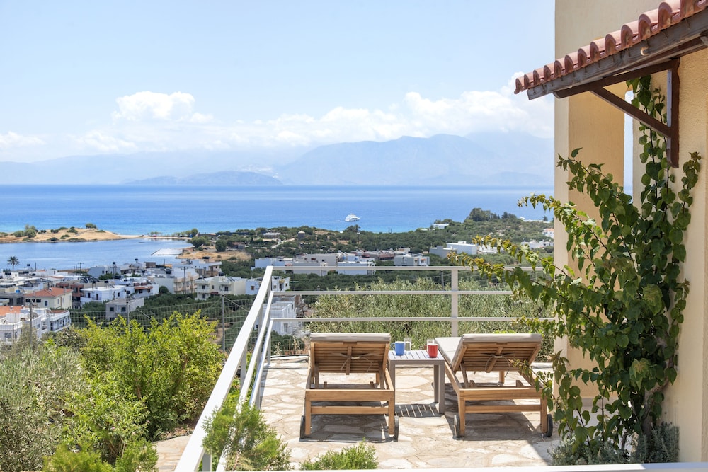 Superior Studio, Sea View