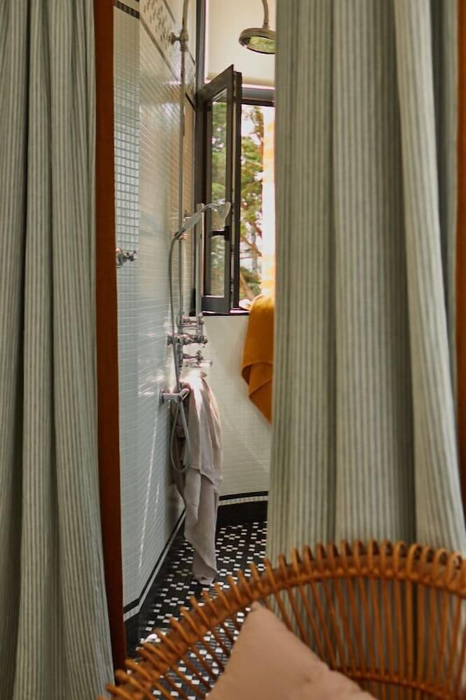 Comfort Double or Twin Room, Sea View (Main building) - Photo 3