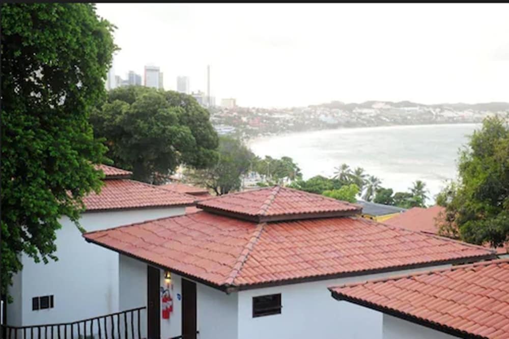 Standard Room, Partial Sea View (4th to 6th floor) photo 3