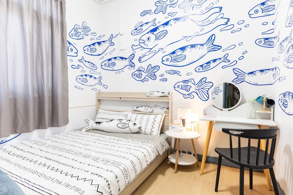 Basic Room, 1 Double Bed, Non Smoking - Photo 1