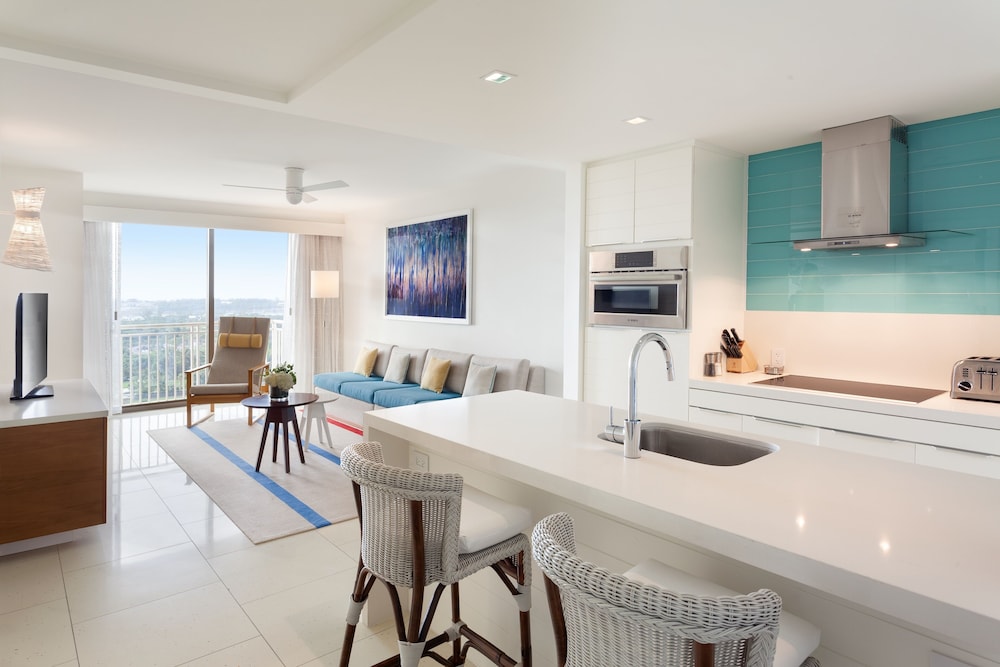 Room, 1 Bedroom (residence,1 King,fountain Vw,west Twr)