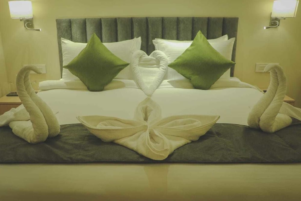 Deluxe Double or Twin Room, 1 Double Bed, Non Smoking - Photo 6