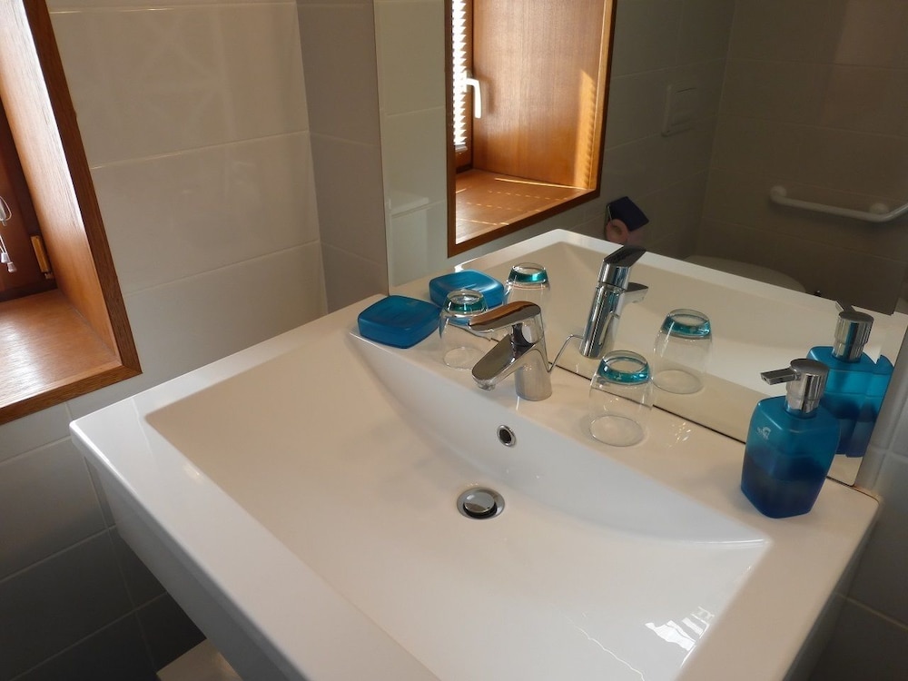 Standard Quadruple Room (Terres Lointaines - Pmr) photo 2